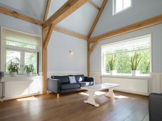 Spacious farmhouse in wooded area, cleaning included - Zuidoostbeemster - 0