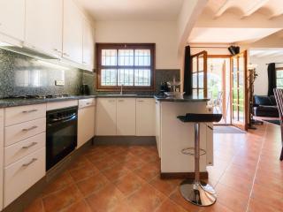 Villa in Calonge with Pool and Mountain Views, cleaning included - Calonge - 6