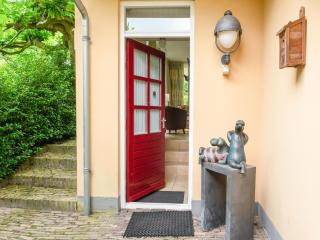 Oldenzaal Home with Whirlpool, cleaning included - Oldenzaal - 1
