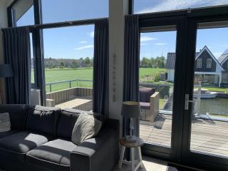 Holiday Home in Stavoren with Jetty, cleaning included - Stavoren - 3