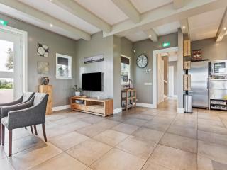 Family Retreat with EV Charger, cleaning included - Middenbeemster - 1