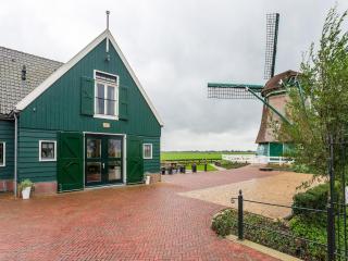 Family Retreat with EV Charger, cleaning included - Middenbeemster - 4