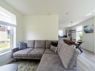 Tranquil Lakeside Stay, cleaning included - Simonshaven - 5