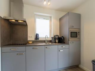 Tranquil Lakeside Stay, cleaning included - Simonshaven - 6