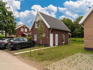 Tranquil Lakeside Stay, cleaning included - Simonshaven - 2