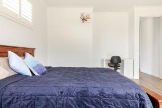 Large Premium Family Getaway with Centralised Heating - 7