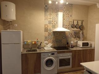 Villa with Washer, 4 Bathrooms, cleaning included - El Puerto de Santa María - 2