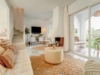 Holiday Home near La Duquesa Golf & Beach, cleaning included - Manilva - 0