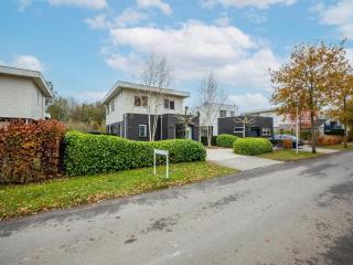 Modern Villa in Harderwijk with bubble bath, cleaning included - Zeewolde - 2