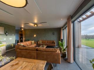 Holiday Home in Schorre near Beach & Dunes, cleaning included - Vrouwenpolder - 2
