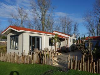 Chalet in Goedereede near North Sea Beach, cleaning included - Goedereede - 9