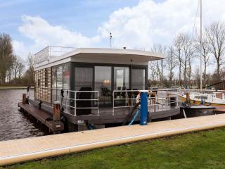 Houseboat with roof terrace and beautiful view, cleaning included - Sneek - 9