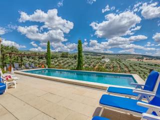Attractive Villa in Montefrio with Private Pool, cleaning included - Montefrío - 4