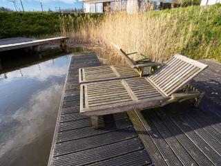 Prime villa with terrace and jetty, cleaning included - Zeewolde - 6