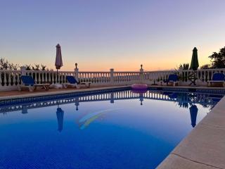 Villa in Andalusia with Private Pool, cleaning included - Arenas - 1