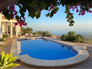 Villa in Arenas with Mediterranean Views, cleaning included - Arenas - 0