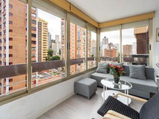 Benidorm Apartment with Pool Stay, cleaning included - Benidorm - 0