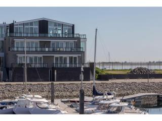 Apartment Sint Annaland with Marina Views, cleaning included - Sint Annaland - 5