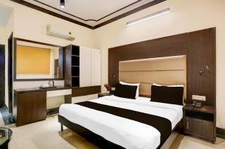 Super Townhouse Sushant Lok Phase 1 Formerly Hotel Neven - Gurgaon - 0