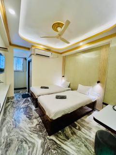 Sarai Inn - Calcutta - 4
