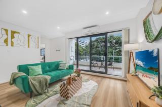 Brand new wood floor apartment located in Wolli Creek - 0