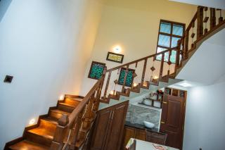 Charming Villa - - 4