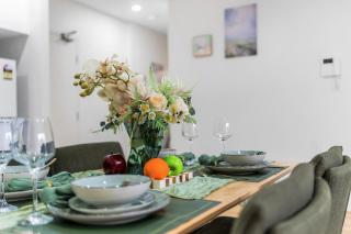 Brand new wood floor apartment located in Wolli Creek - 9