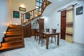 Charming Villa - - 1