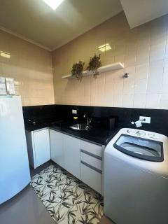 606-Kitinete Sem Ar mas com Ventilador Teto - Londrina - 5
