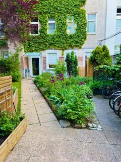 Urban Hideaway Cozy Loft, Green Courtyard and AC - Wenen - 9