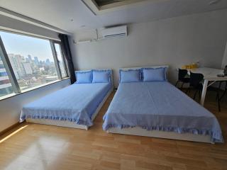 Hongdae Guesthouse5 - 1min from Hongik Uni station Exit #1 - 0