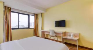 7 Days Inn Jinan Changqing Jingshi West Road Center - Jinan - 7