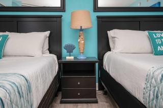 HOW TO Unwind, Views, Pools & FREE Stuff! C50 - 1