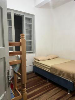 Hostel Proximo a Shopping total - Rodoviaria - Hosp Presidente Vargas - Porto Alegre - 3