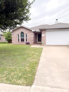 Dream away in this charming 3 beds home - Wylie - 0