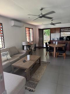 Island Unit in Pango - Surfhouse - Port Vila - 6