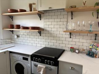 Pretty period property sleeps 4 guests with shared garden - Worthing - 1