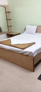Vaishali Lodge - Pune - 8