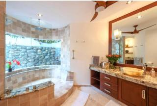 Stylish Poolside Condo with Sea Views Apple TV - Puerto Vallarta - 4