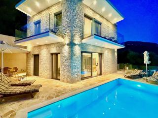 Beach Villa Smile with private pool by DadoVillas - Barbati - 0