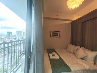 1BR Condotel with Balcony at FAME Residences #FM37-1 - Manila - 8