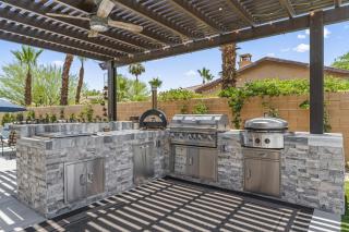 Private Pickleball Court Misters Hot Tub Pool Luxe La Quinta Home - La Quinta - 6