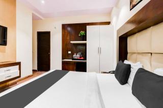 Townhouse DLF Phase 2 Gurgaon - Gurgaon - 3