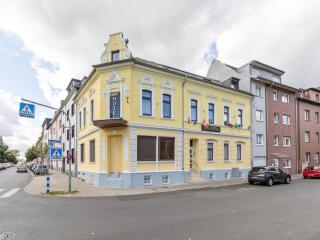 Pleasant apartment in Oberhausen with a terrace - Oberhausen - 0
