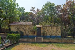Alaya Stays Nehamrit Glamping Cottage Pet friendly Tent With Outdoor Patio - Murbād - 8