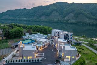 Chuncheon Wolhadam Pool Villa - Witmal - 2