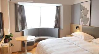 GreenTree Inn Lianyungang Suning Square Hualian Mantion Hotel - Lianyungang - 1
