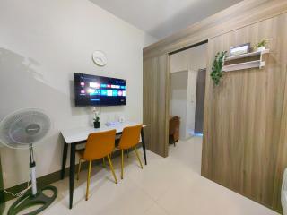 1BR Condotel with Balcony at FAME Residences #FM47-1 - Manila - 2