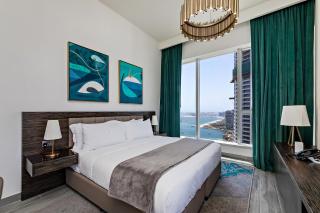 Fabulous 2BR Apartment with Palm View in Media City - 4