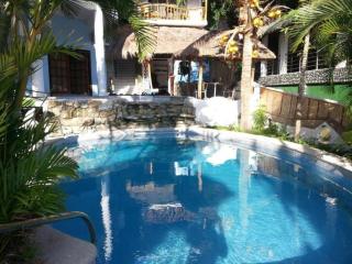 Dolphinbay Beachfront & Dive Resort - Puerto Galera - 5
